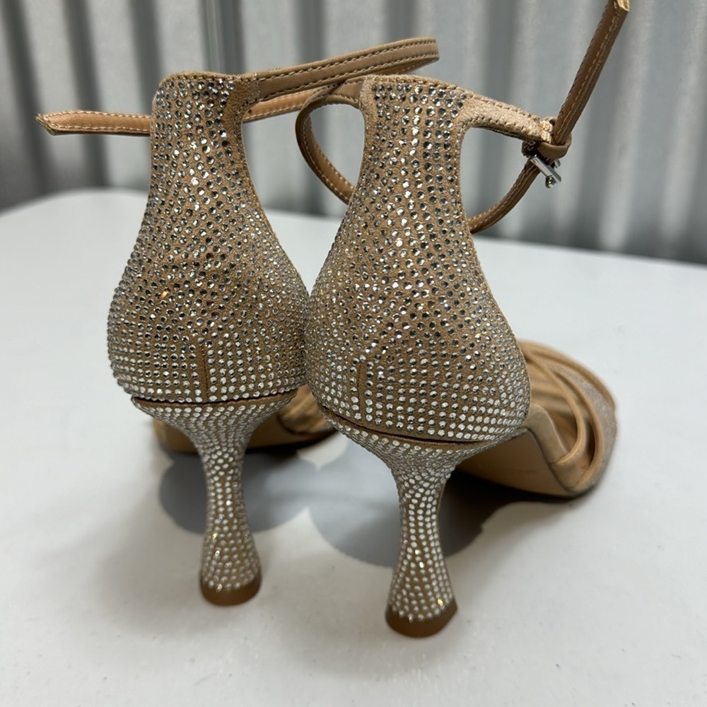 COPY - Call it spring women sandals size 6 - Picture 3 of 5
